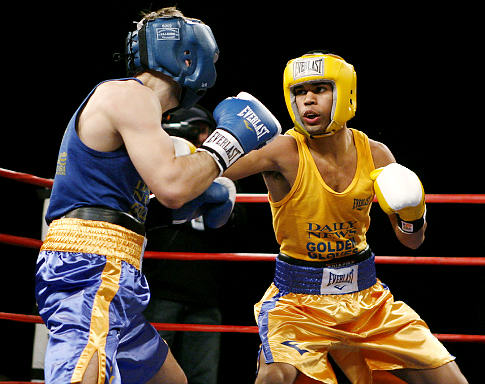 Shemuel Pagan (r.) will be seeking his fifth Golden Gloves title (photo by Goldfield for the Daily News)