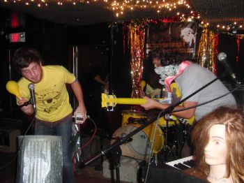 Drink Up Buttercup was one of the stand-outs of last month's CMJ Marathon (photo by twi-ny/mdr)