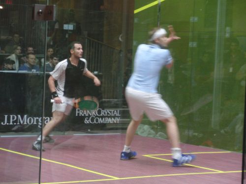 James Willstrop (r.) takes on Mohammad Ali Anwar Reda in squash match in GCT (photo by twi-ny/mdr)