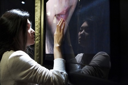 Korean psychological thriller looks at beauty and dangerous obsession