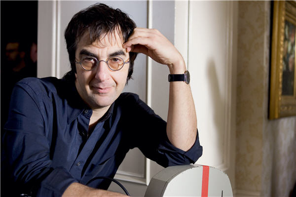 Canadian director Atom Egoyan will talk about his latest film, CHLOE, at the Apple Store in SoHo on March 14
