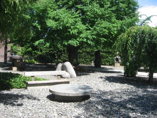 Horticulturalist George Pisegna will lead a tour of the breathtaking Noguchi Museum garden on April 11 (photo by twi-ny/mdr)