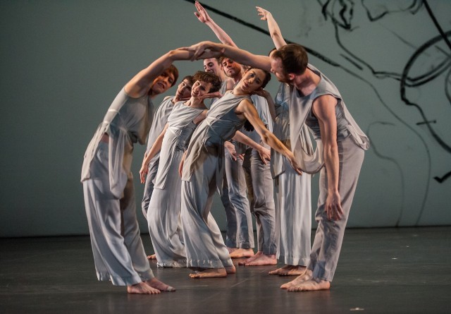 LES YEUX ET L’ÂME is one of two New York premieres by Trisha Brown at BAM (photo by Stephanie Berger)