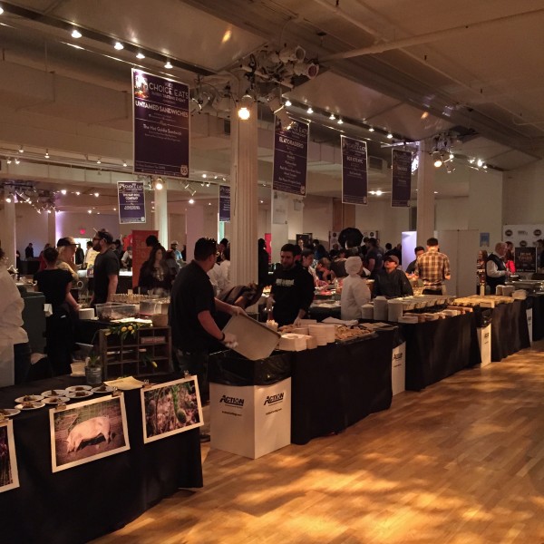 Restaurateurs prepare for huge crowds at Choice Eats 2015 (photo by tw-ny/ees)