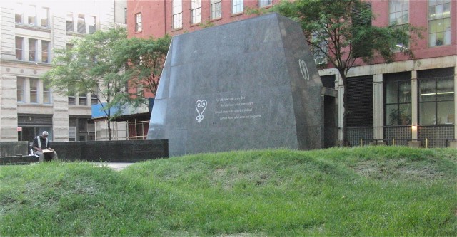 The African Burial Ground is one of fifteen downtown institutions offering free programs during Night at the Museums, part of the River to River Festival (photo by twi-ny/mdr)