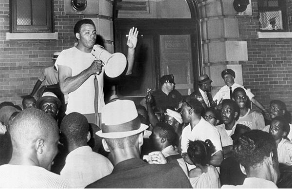 Robert Curvin speaks out during the Newark Riots of 1967 (Bettmann, 1967/ image © Getty Images)